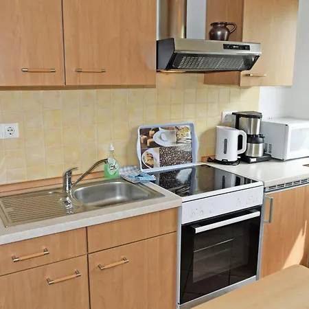 Schoene Im Zentrum Von Ruegen