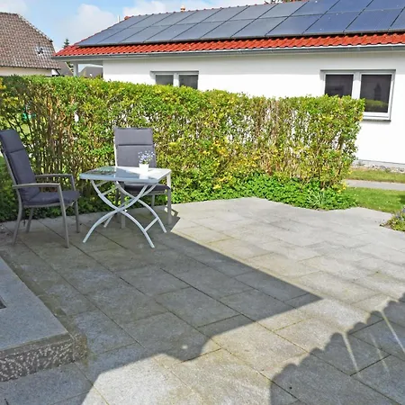 Schoene Im Zentrum Von Ruegen *