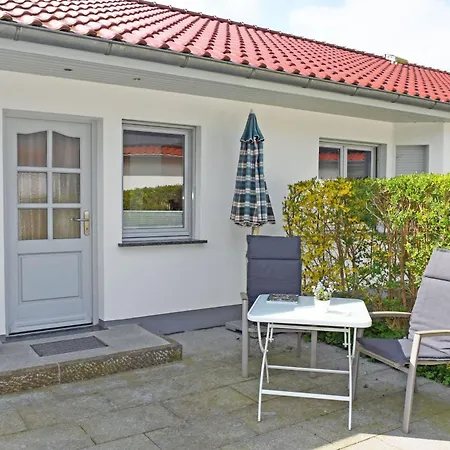 Schoene Im Zentrum Von Ruegen Apartmán Thesenvitz