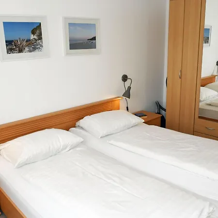 Schoene Im Zentrum Von Ruegen Apartamento *