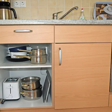 Schoene Im Zentrum Von Ruegen