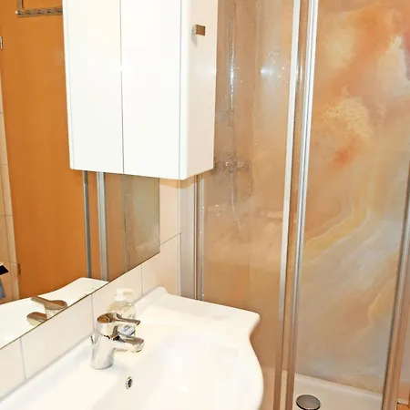 Schoene Im Zentrum Von Ruegen