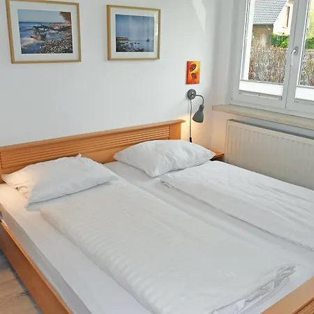 Schoene Im Zentrum Von Ruegen Apartamento