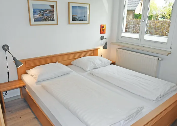 Schoene Im Zentrum Von Ruegen Appartement Thesenvitz