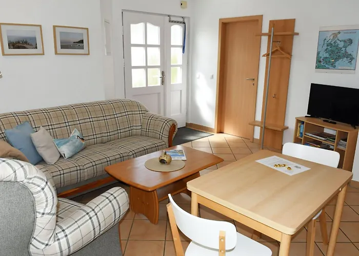 Appartement Schoene Im Zentrum Von Ruegen Thesenvitz