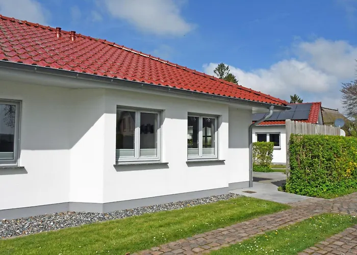 Schoene Im Zentrum Von Ruegen Appartement Thesenvitz