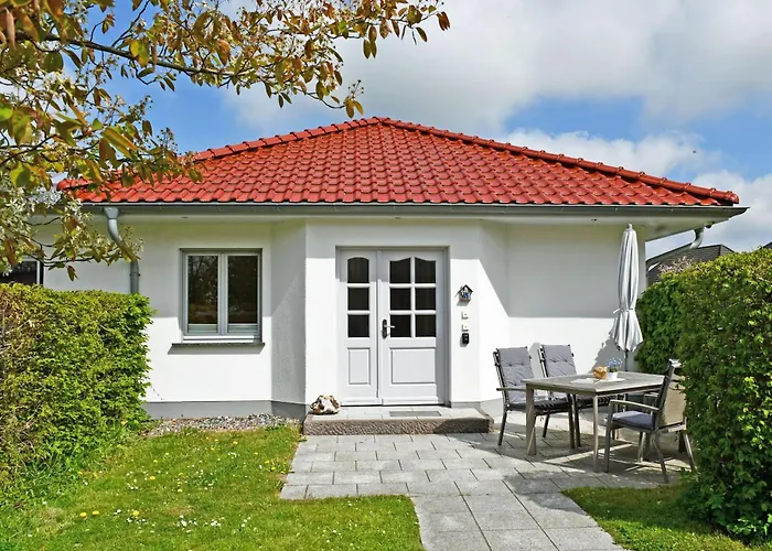 Schoene Im Zentrum Von Ruegen Appartement Thesenvitz